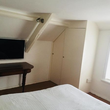 Drang House All Rooms Have Stairs แพดสโตว์ ภายนอก รูปภาพ